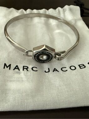 Marc Jacobs The Button Hinge Bracelet